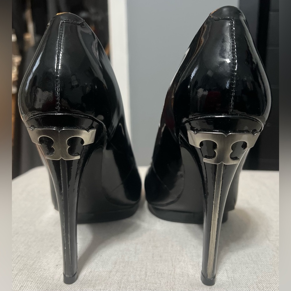Tory Birch black patent leather platform pumps in 8.5